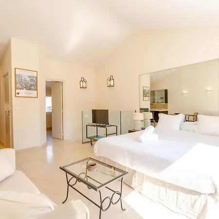 La Petite Sirene L Vue La Ponche L Shellter-rentals Apartment *