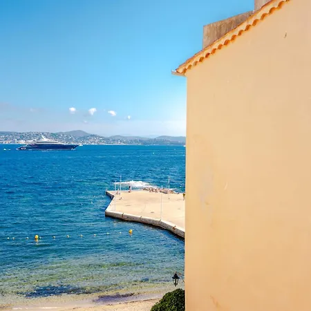 Apartment La Petite Sirene L Vue La Ponche L Shellter-rentals Saint-Tropez